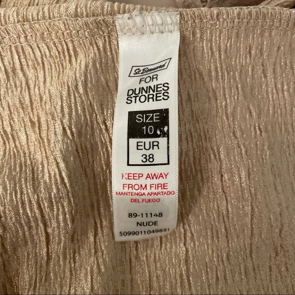 NWOT Dunnes Gold Nude Wavy Textured Sleeveless Tank Top - Picture 9 of 12